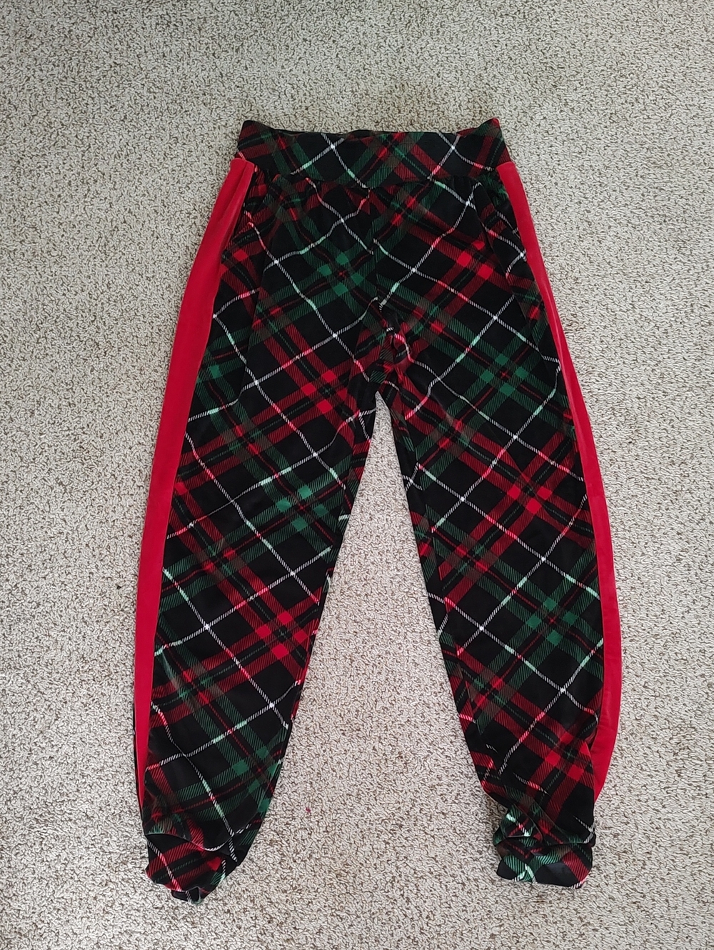 No Boundaries Red and Green Plaid Pajama Bottoms with Red Side Panels